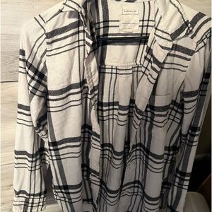 AE BLACK AND WHITE FLANNEL